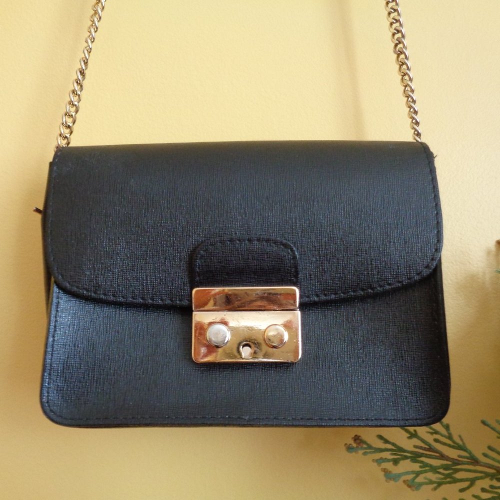 Isabella Rhea black leather crossbody